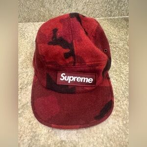 Supreme Burgundy Camo Hat